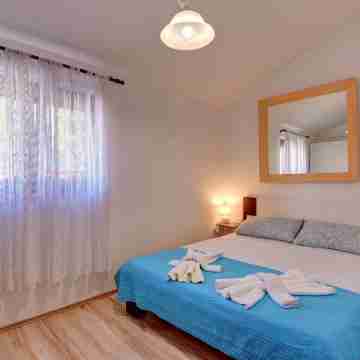 Holiday Home in Medulin Near Beach Rooms