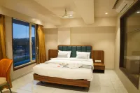 โรงแรม สเตตัส อินน์