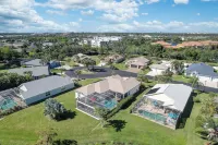 Sunny Fort Myers Home w/ Heated Pool! - Wifi