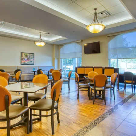 Drury Inn & Suites San Antonio Near la Cantera