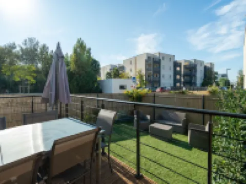 Relaxing Coastal Villa Retreat Hotels in Sérignan
