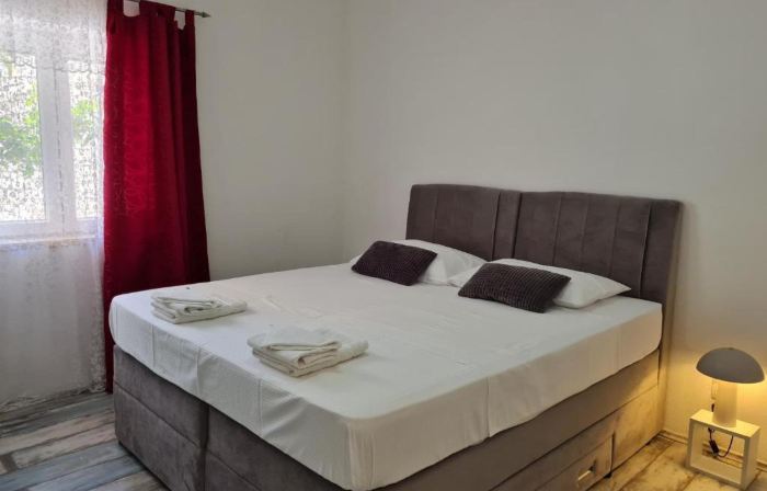 Luxury apartment Ani - Three Bedroom Apartment with terrace and Swimming pool