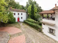 Idyllic Retreat with shared pool