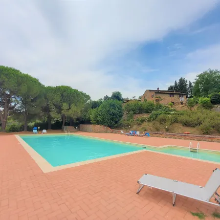 Farmhouse in Tuscany with Pool & Wine Tasting