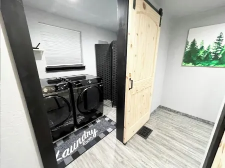 4-bedroom house in the heart of red river