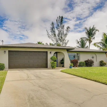 Screened Lanai & Pool: Remodeled Cape Coral Home!