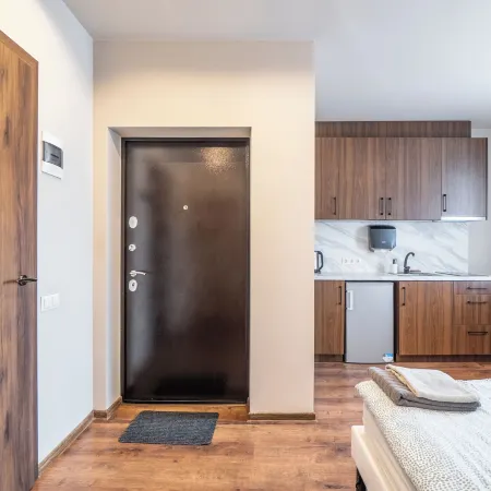 Rvr Smart Apartment with Self-Check-IN