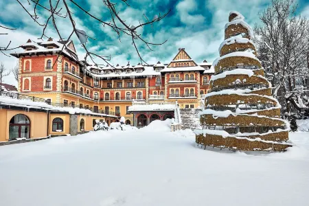 Grand Hotel Stamary Отели рядом со станцией Закопане