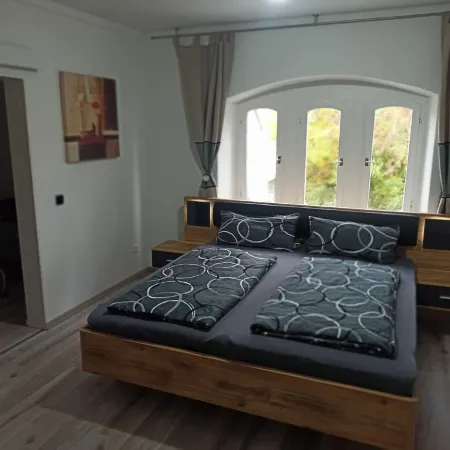 Newly renovated apartment directly at the S-Bahn Hoffenheim 90 sqm