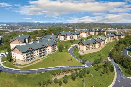 Club Wyndham Smoky Mountains Отели рядом с достопримечательностью «Уайлдернесс эт Смокис»