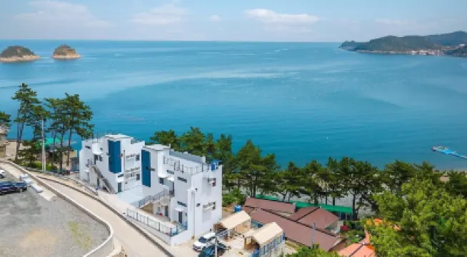 ที่พักสำหรับครอบครัว ซีแอนด์บลู ที่ ยอซู โรงแรมใกล้Maritime & Fisheries Science Museum