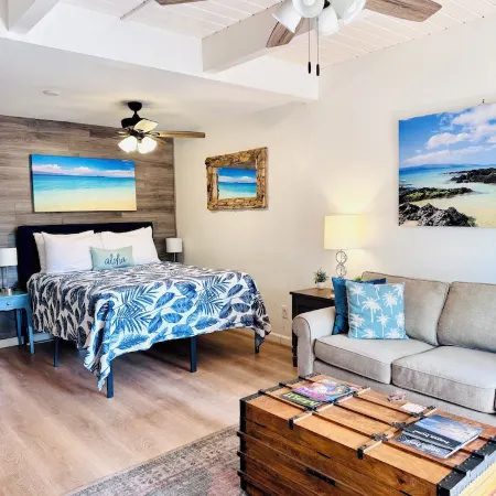 Couples Getaway! Beach, Pool, Tennis, AC. Video Tour!