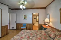 Spacious Utopia Family Home w/ Hill Country Views - 3-Star