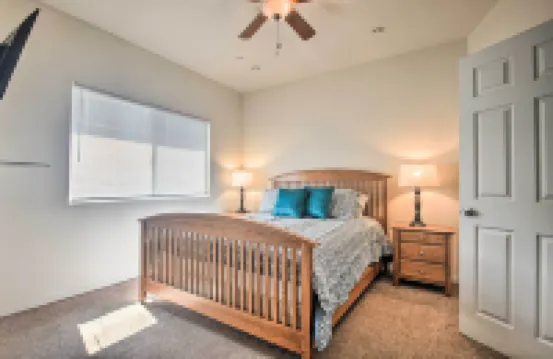 5 ไมล์ถึง ยูนิเวอร์แซล สตูดิโอ: บ้านพักสำหรับครอบครัว พร้อม อ่างน้ำร้อน!