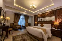 Envoy Continental Hotel