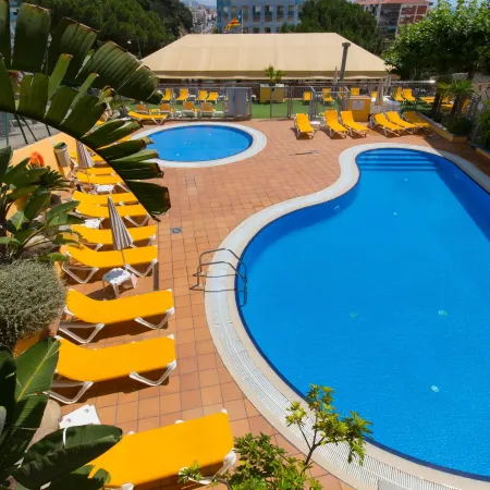 Camping Bungalows El Far