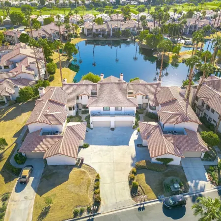 Cozy Lakeside Retreat in PGA West Bbq Scenic Views