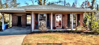 Southern Charm Bungalow Hotels in der Nähe von Downtown Newnan