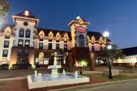 The Chateau Bloomington Hotel and Conference Center Hotels in Bloomington