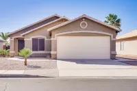 2 Mi to Surprise Stadium! Snowbird Haven w/ Pool - Boutique