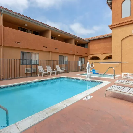 Quality Inn & Suites Oceanside Near Camp Pendleton