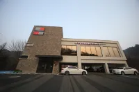 Pocheon Hotel Commune Motel - 2-Star