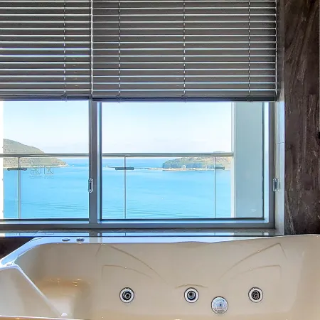 Ramada Suites Geoje 