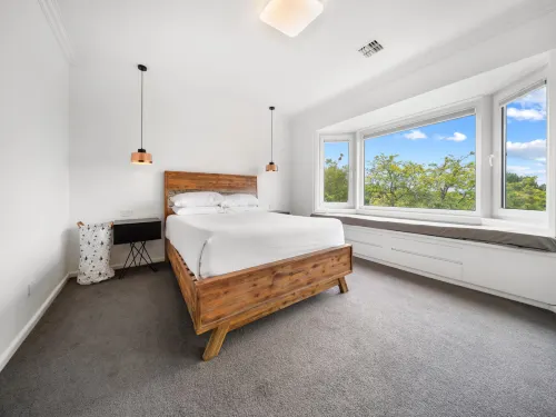 4-Bed Family Home with Spacious Backyard and BBQ