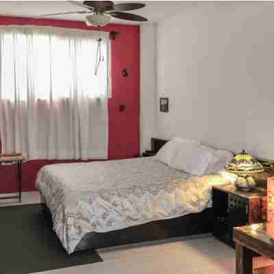Studios walking distance to the beach Rooms