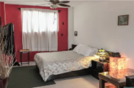 Studios walking distance to the beach