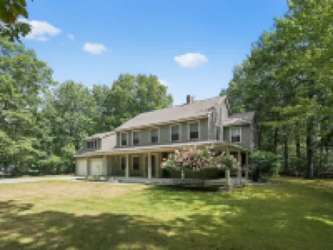 Gray Woodland Escape Golf, Pool & Cinema 5 Bedroom Home Hotels in Gray