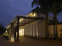 Royal Orchid Beach Resort & Spa, Utorda Beach Goa Hotels in 