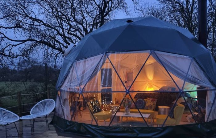 Romantic Lakeview Dome