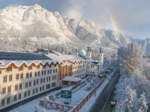 Hotel the Dewan โรงแรมในศรีนาการ์