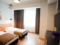 Stay At Georges And Fly Hotels in Otopeni