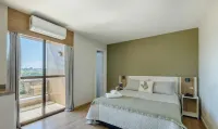 Studios at Upper Residence - Upps II - Condos