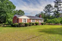 Peaceful Camden Vacation Rental ~ 3 Mi to Town! - Parking
