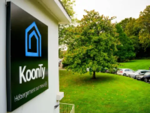 クーンティ : シャンブル エ アパルトマン ア ランドルノー ランデルノーのホテル