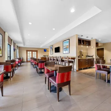 Comfort Inn & Suites West - Medical Center