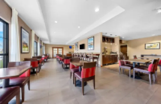 컴포트 인 & 스위트 로체스터