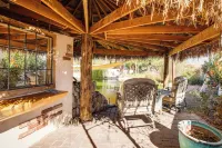 3 Mi to Dtwn Pahrump: Romantic Desert Oasis - WiFi