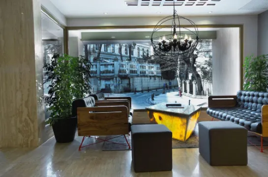 Tan Hotel - Special Category Area Publik Photos