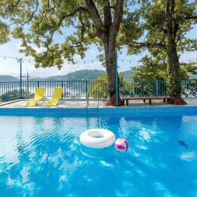 Tongyoung Blue House Spa Pension Hotels near 통영 만지도 24년 7월 12일 6시 내고향 방영