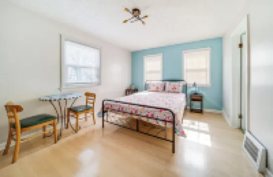 Coastal Lake Erie Cottage w/ Amazing Water Views! Hotels in 