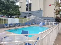 Best Western Plus Dalton Inn - piscina
