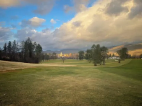 Contemporary Berkshire Home with Views of Taconic Golf Course Hotels in Williamstown