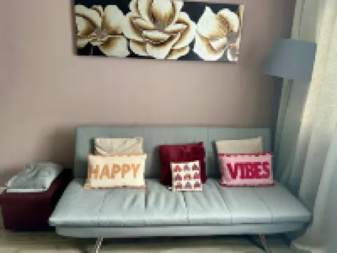 NKN Cosy maisonette Dartford station free parking 達特福德酒店