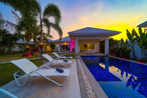 Hua Hin Pool Villa with 4 Bedrooms (L50) -  Holiday Villas