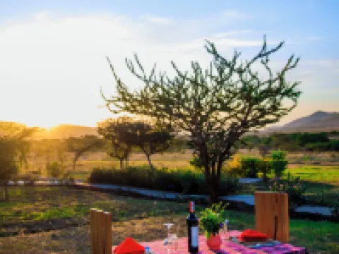 Endeem Mara Resort Hotels in Mara