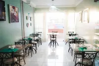 Rosa's Hotel - servizio colazione